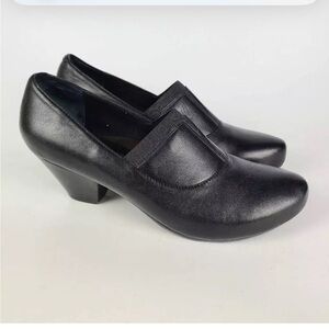 Dansko Womens Beatrix Nappa Classic Pump Cuban Heels Shoes  size 38 US 7.5